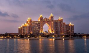 Watch live performances at Atlantis the Palm