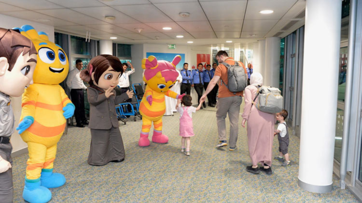 GDRFA Dubai Welcomes Kids with Popular Cartoon Characters at Dubai Airport