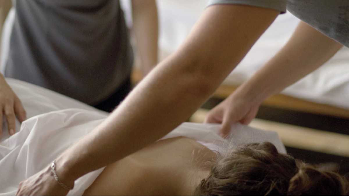 Bond, Unwind, and Dine: The Complete Couple’s Massage Package