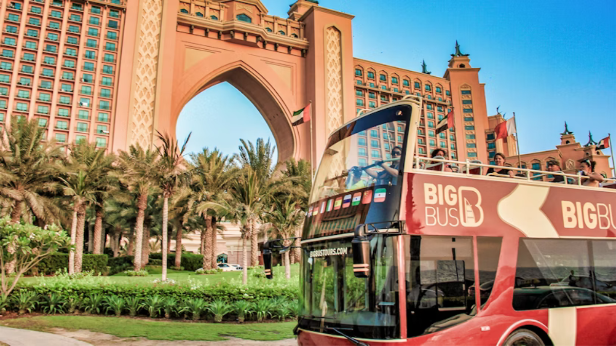 There’s a free bus you can take around Dubai – and it stops at some of the city’s top attractions