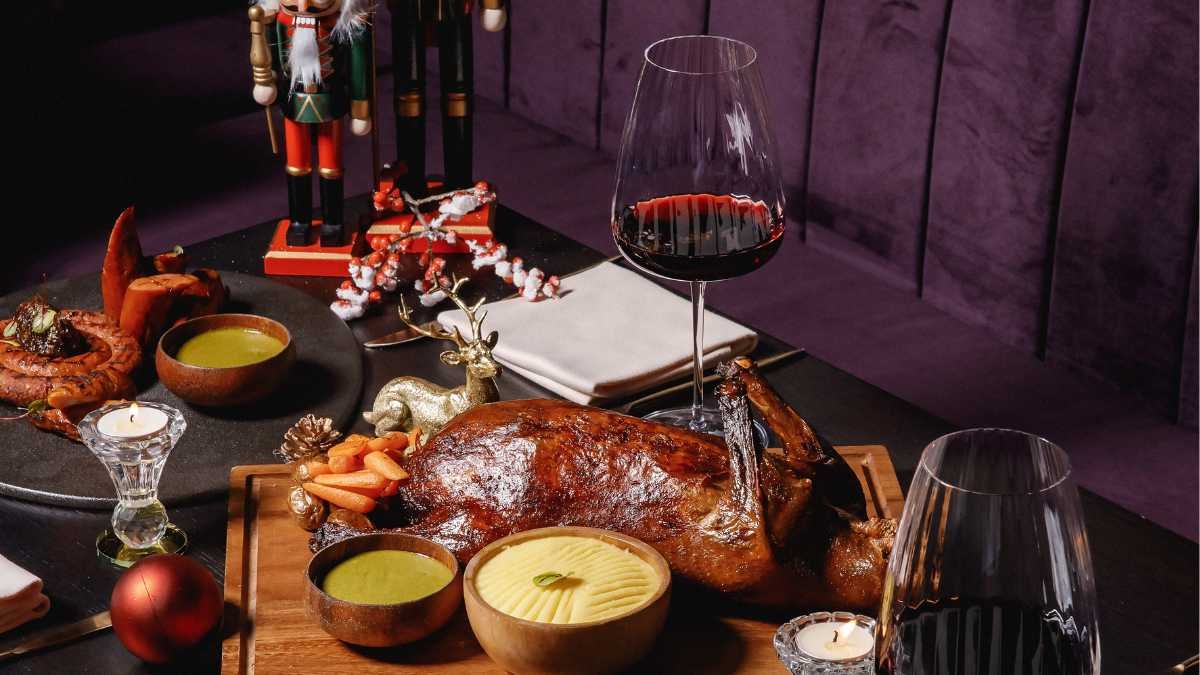 Celebrate Christmas at Nazcaa with The Best Views of The Burj Khalifa and Dubai Skyline (1)