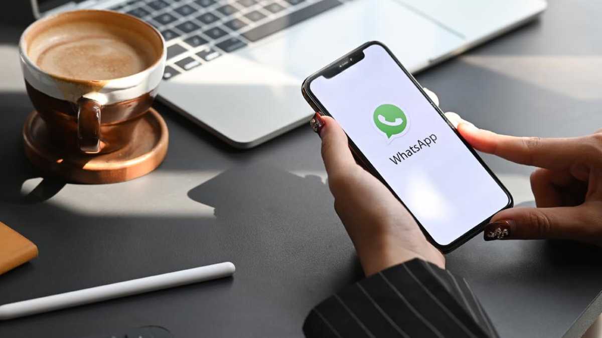 How to pay your DEWA bill with WhatsApp in Dubai