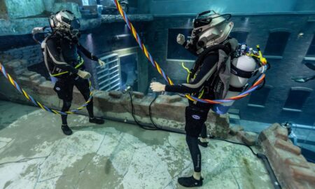 Deep Dive Dubai's Exclusive Dive Experience