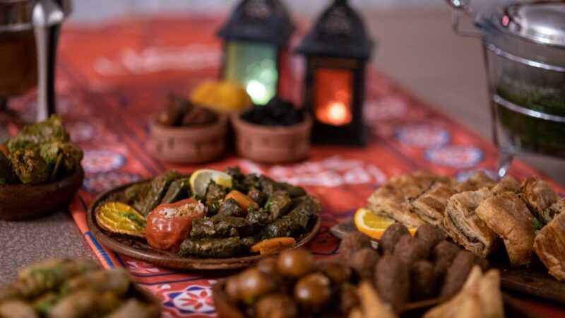 Indulge in the spirit of Ramadan with Hotel Indigo Dubai Downtown's cultural extravaganzas. Experience exquisite Iftar buffets and enchanting Suhoor nights!






