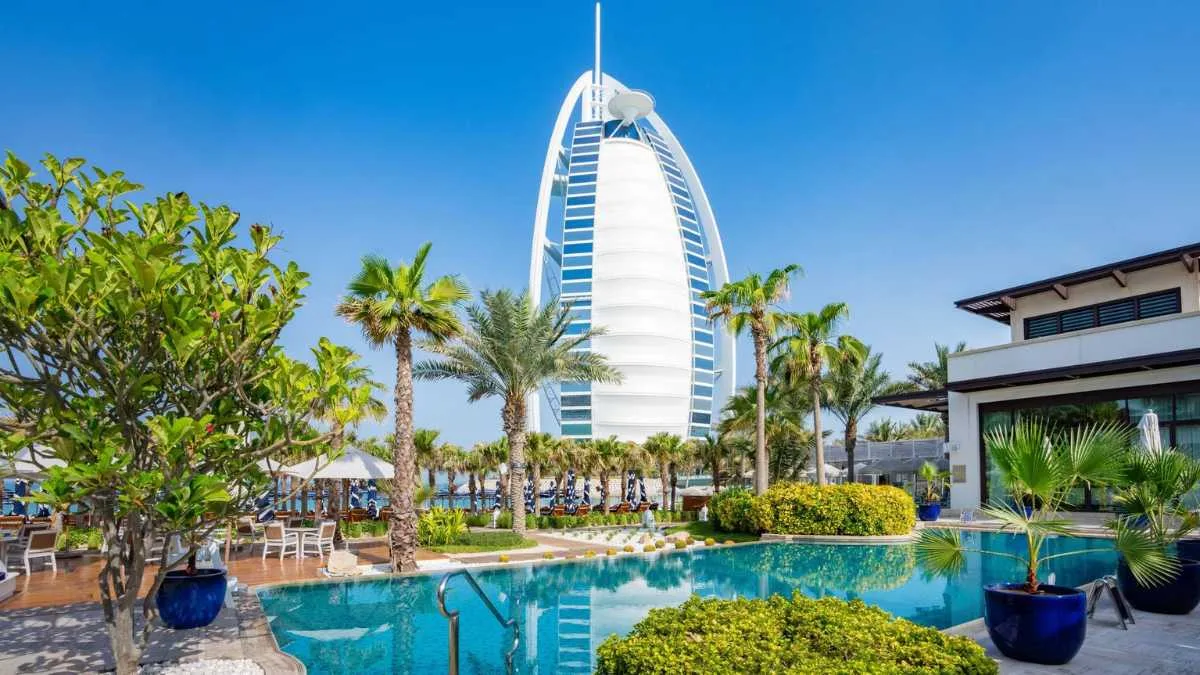 Summersalt infinity pool facing the Burj Al Arab at Jumeirah Al Naseem