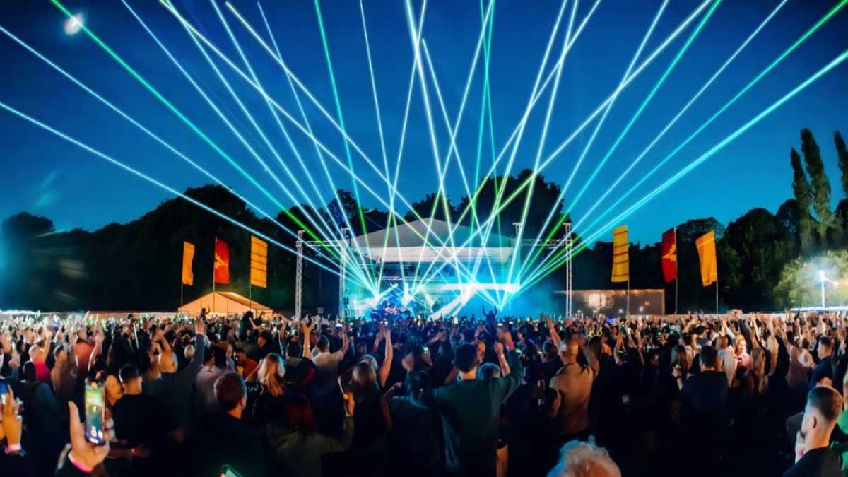 Nostalgic Gigs Coming Soon to Dubai