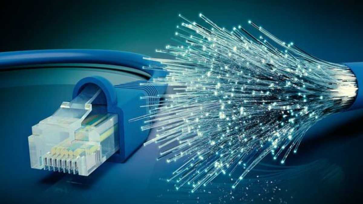 The UAE's Global Leadership in Fibre to the Home (FTTH) Penetration