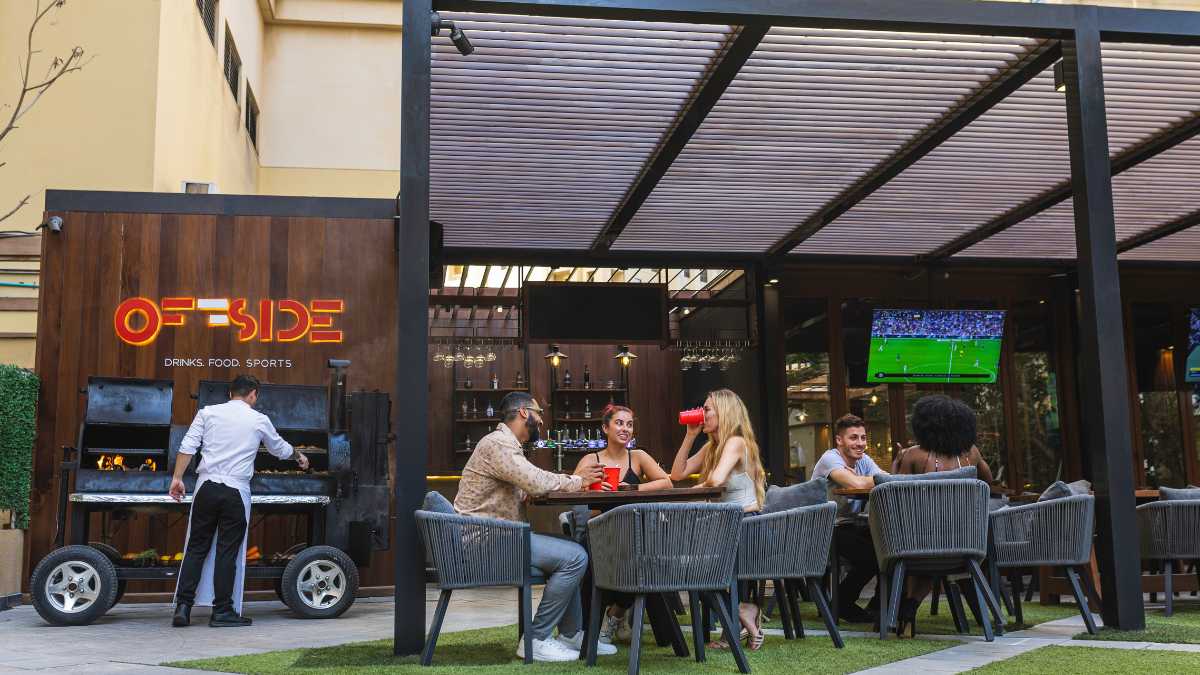 Experience the ultimate Euro Cup viewing experience at Offside! State-of-the-art screens, unbeatable deals, and exciting prizes await.