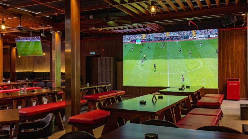 Experience the ultimate Euro Cup viewing experience at Offside! State-of-the-art screens, unbeatable deals, and exciting prizes await. 
