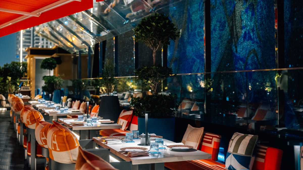 Summer Heat in Style at Zenon's Luxurious Outdoor Terrace