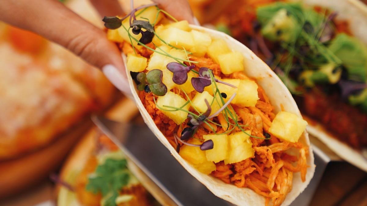 Ultimate Summer at DoubleTree By Hilton Dubai - Jumeirah Beach (1)