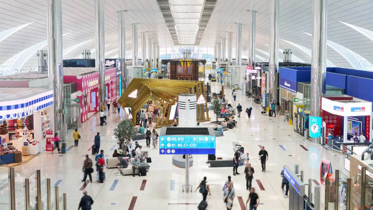 Dubai International Airport welcomed a record 44.9M guests in H1 2024, marking an 8% increase and boosting Dubai's economy.