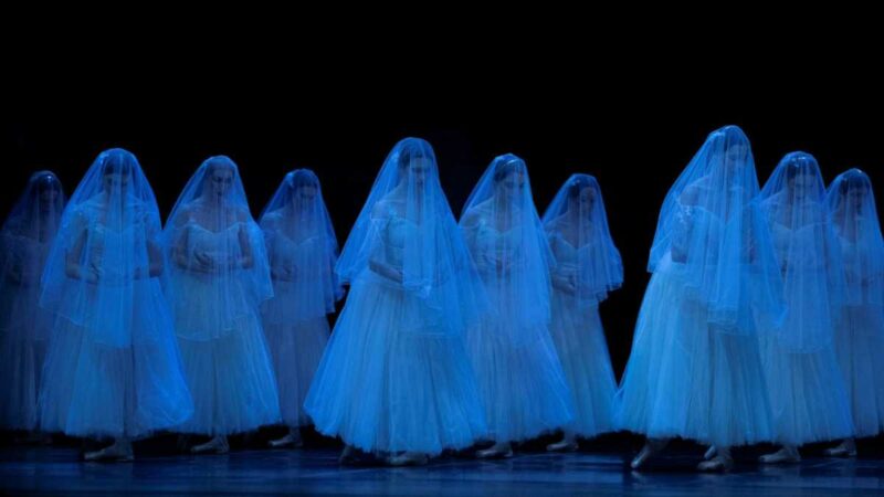 Experience the Timeless Ballet Giselle at Dubai Opera