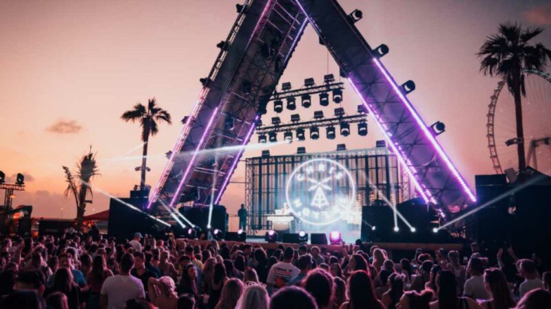 The Ultimate Guide to Concerts, Breakfast, and Brunch by the Beach in Dubai