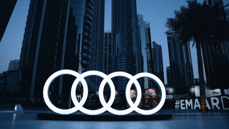 Audi, Al Nabooda Automobiles Celebrates the Middle Eastern Debut of Singin’ in the Rain at Dubai Opera