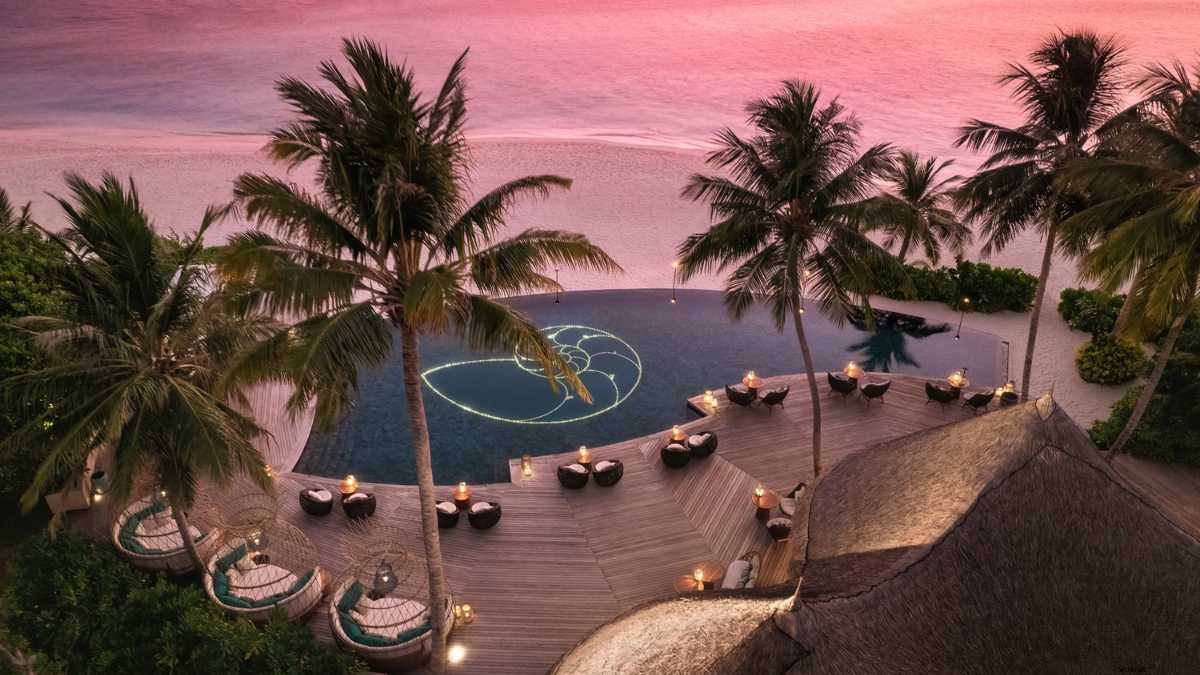 Celebrate Valentine’s Day 2025 at The Nautilus Maldives