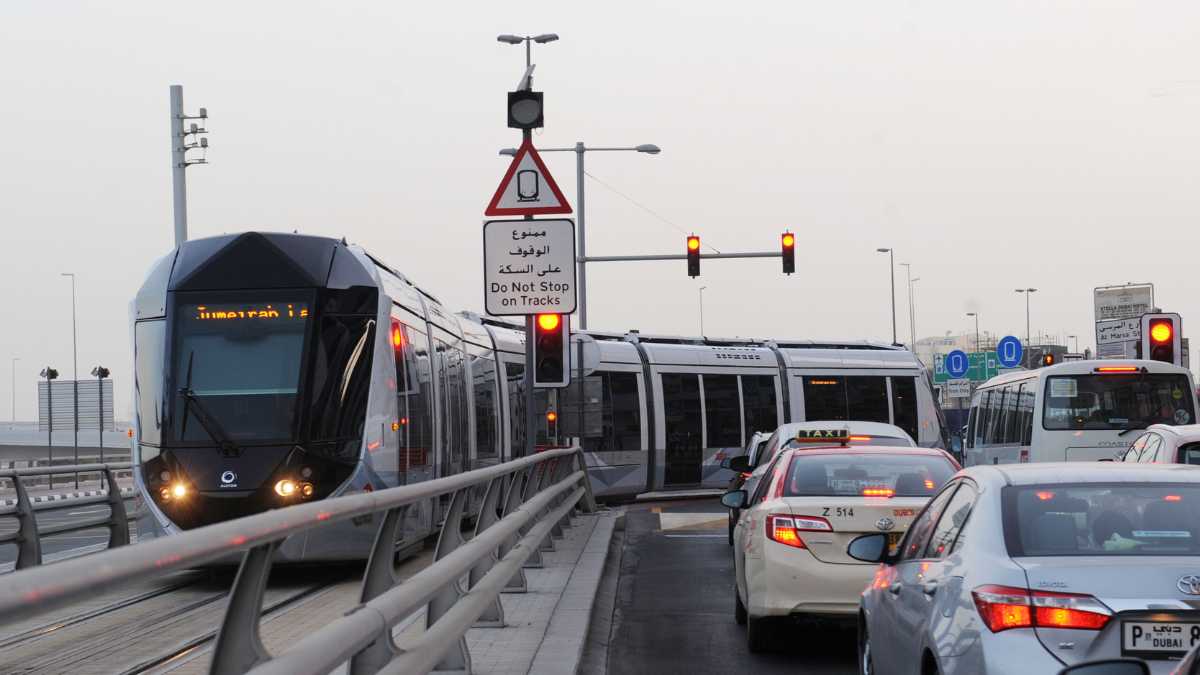 Plans for a trackless tram in Dubai announced