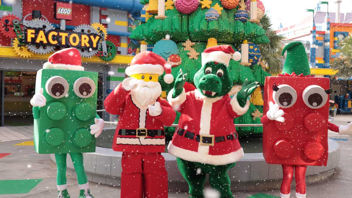 Experience the Festive Bricktacular at LEGOLAND Dubai Resort