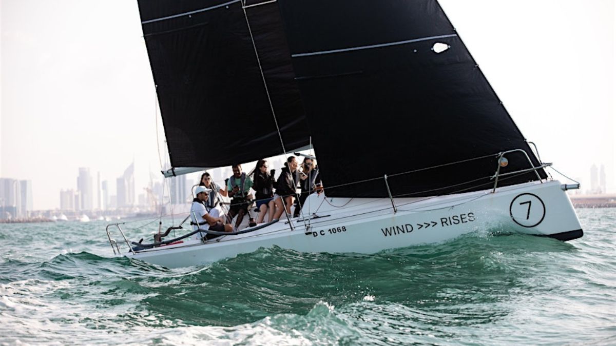 Sailing Experience: WIND RISES DUBAI