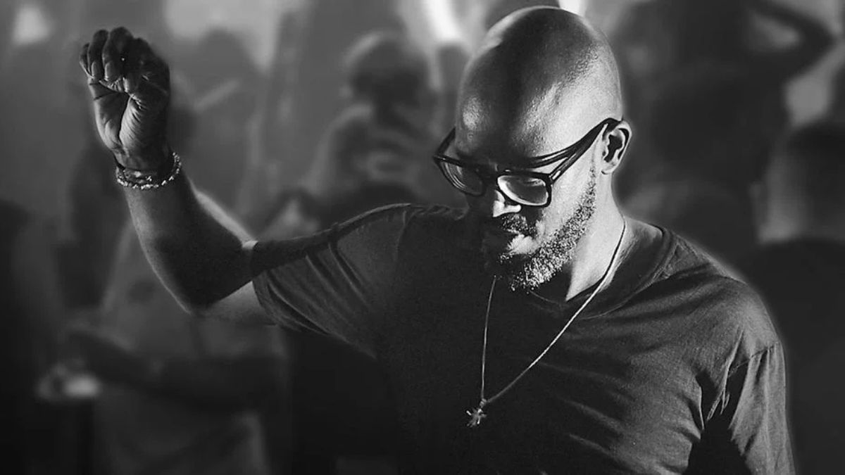 Icons by Pacha: Black Coffee Live