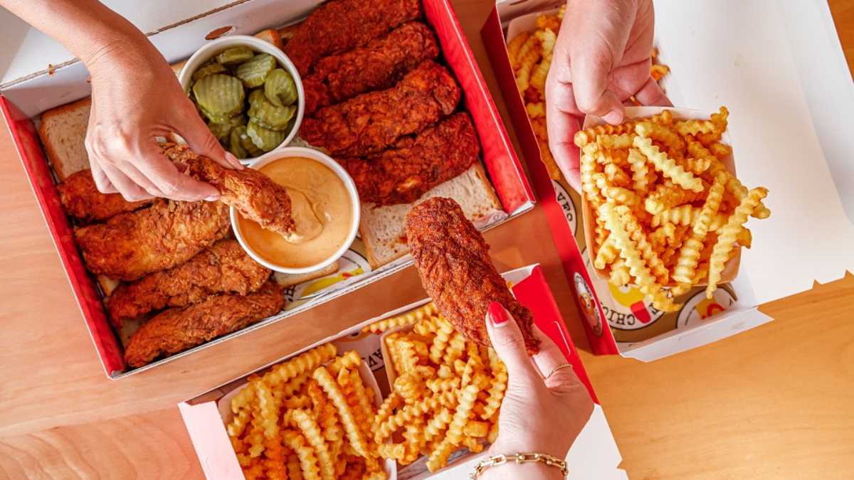 Dave’s Hot Chicken Brings the Heat This Ramadan!