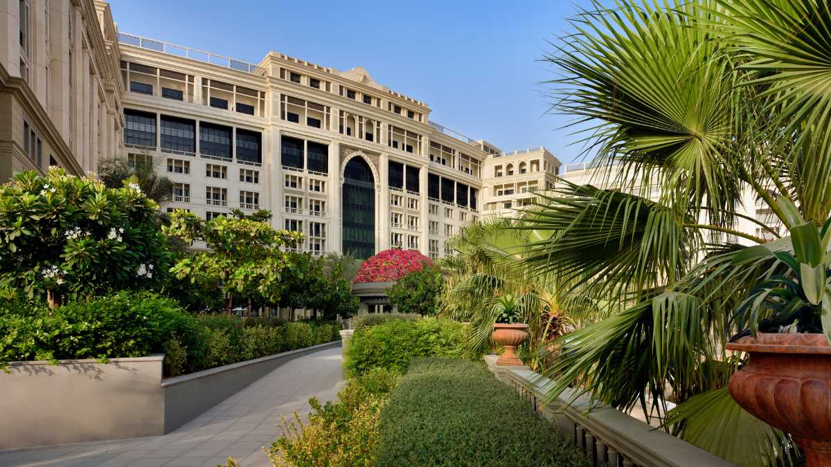 Palazzo Versace Dubai’s Exclusive Escape