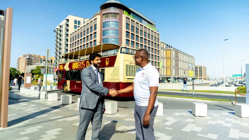 Tourists Flock to Dubai Gold Souk Extension with Big Bus Tours