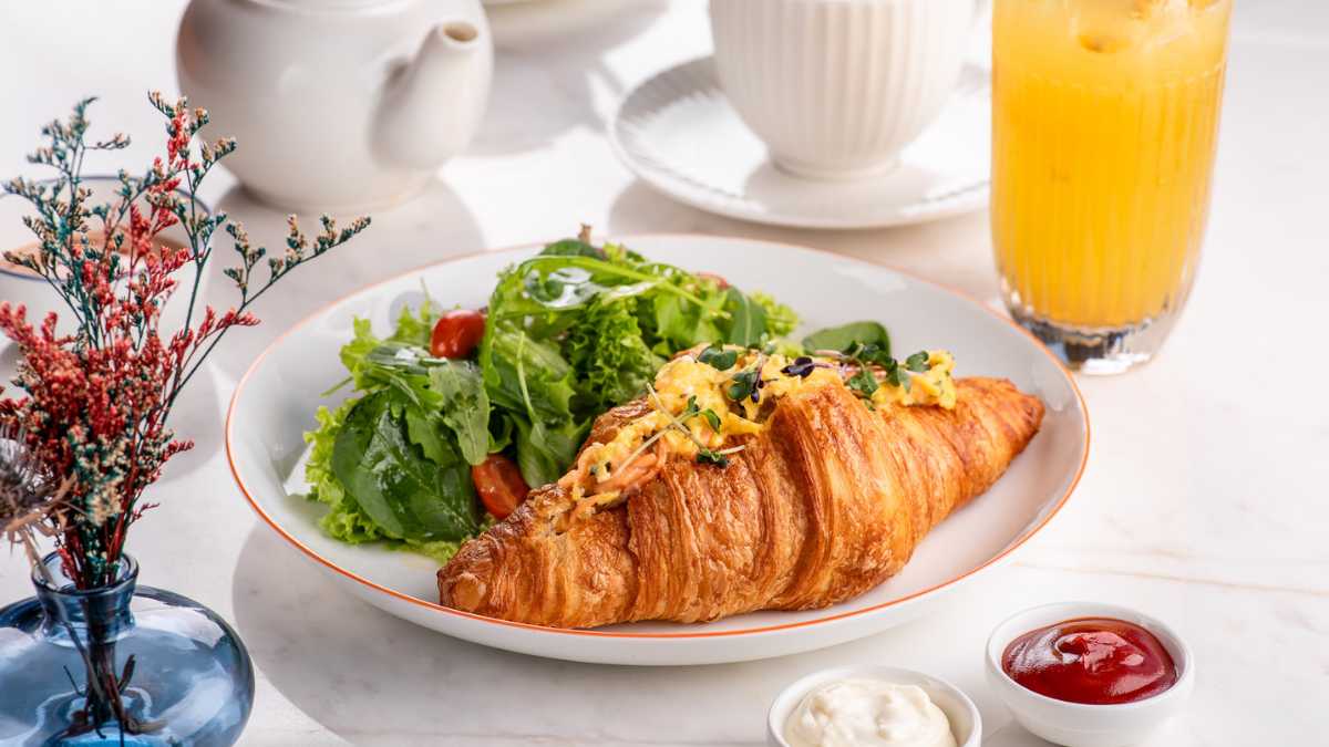 Café Gray at Dubai Hills Mall Is Serving Up the Ultimate Morning Vibes—All Day Long