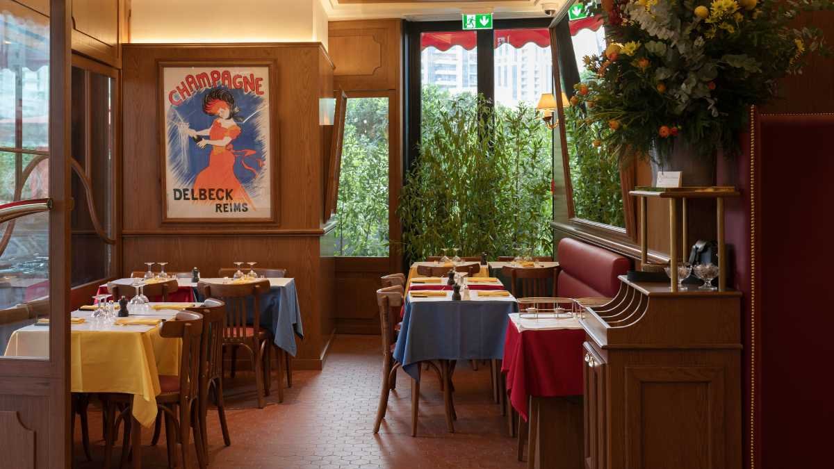 Savor Steak, Secrets, and Sunset Vibes at Le Relais de L’Entrecôte