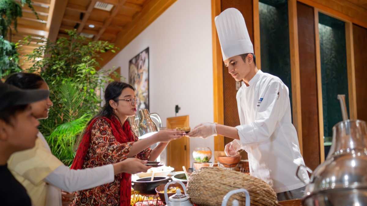 Bollywood Night at Radisson Blu Dubai Deira Creek