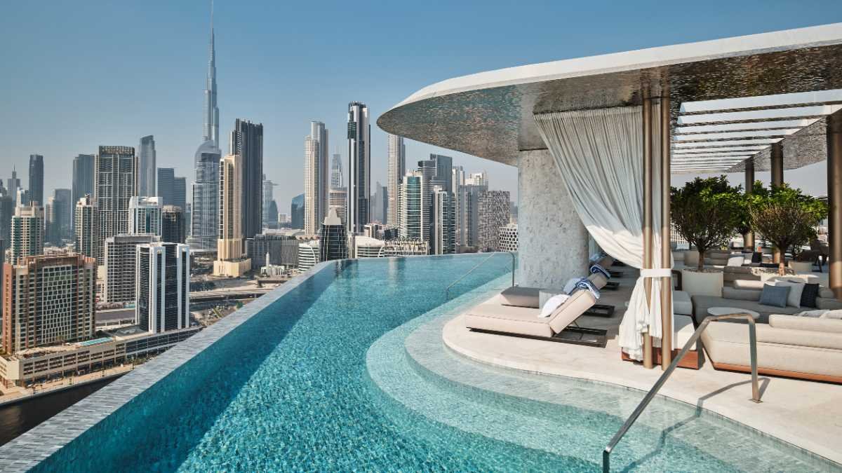 Experince A Rooftop Day Pool With High Society at The Lana