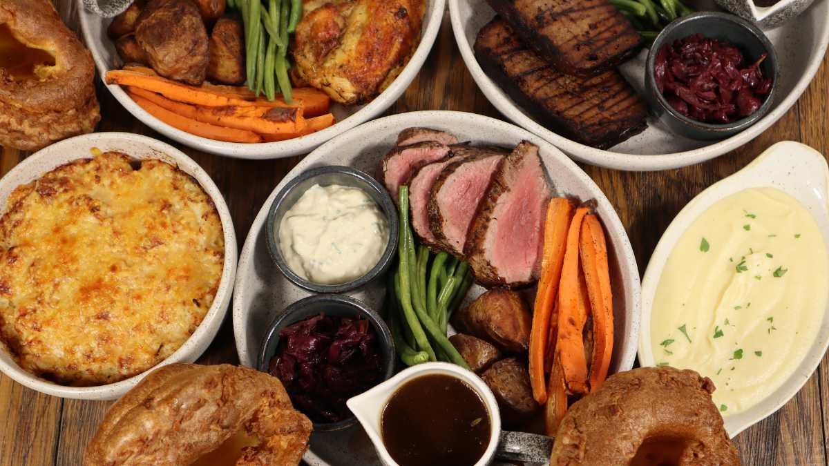 Sunday Roast at The Strand Dubai Sunday Roast at The Strand Dubai