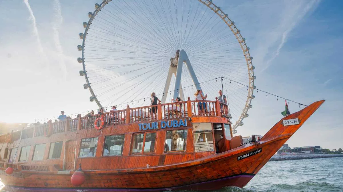 Experince-Dubais-Evening-Desert-Safaris-Luxury-Dhow-Dinner-Cruises-With-Tour-Dubai-