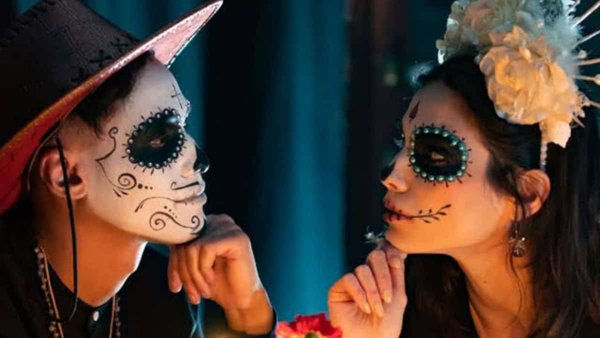 La Tardeada Day of the Dead Brunch at Loca