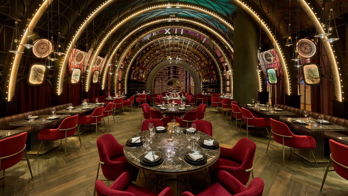 Amelia Dubai Launches First Flight Dining Experience with Wine Pairings