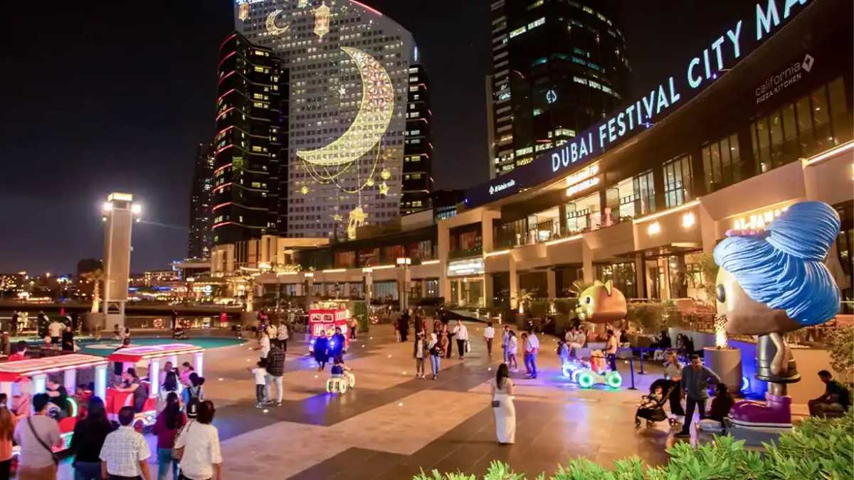 Best Seasonal Night Markets in Dubai