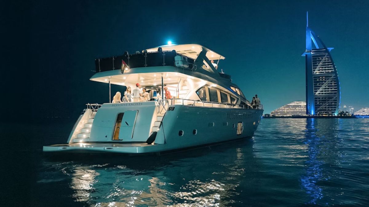Night Cruises & Dhow Dinner Experiences in Dubai