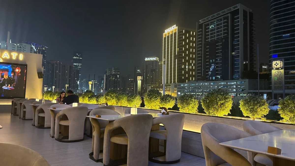 Best Shisha Lounges with Ambience in Dubai