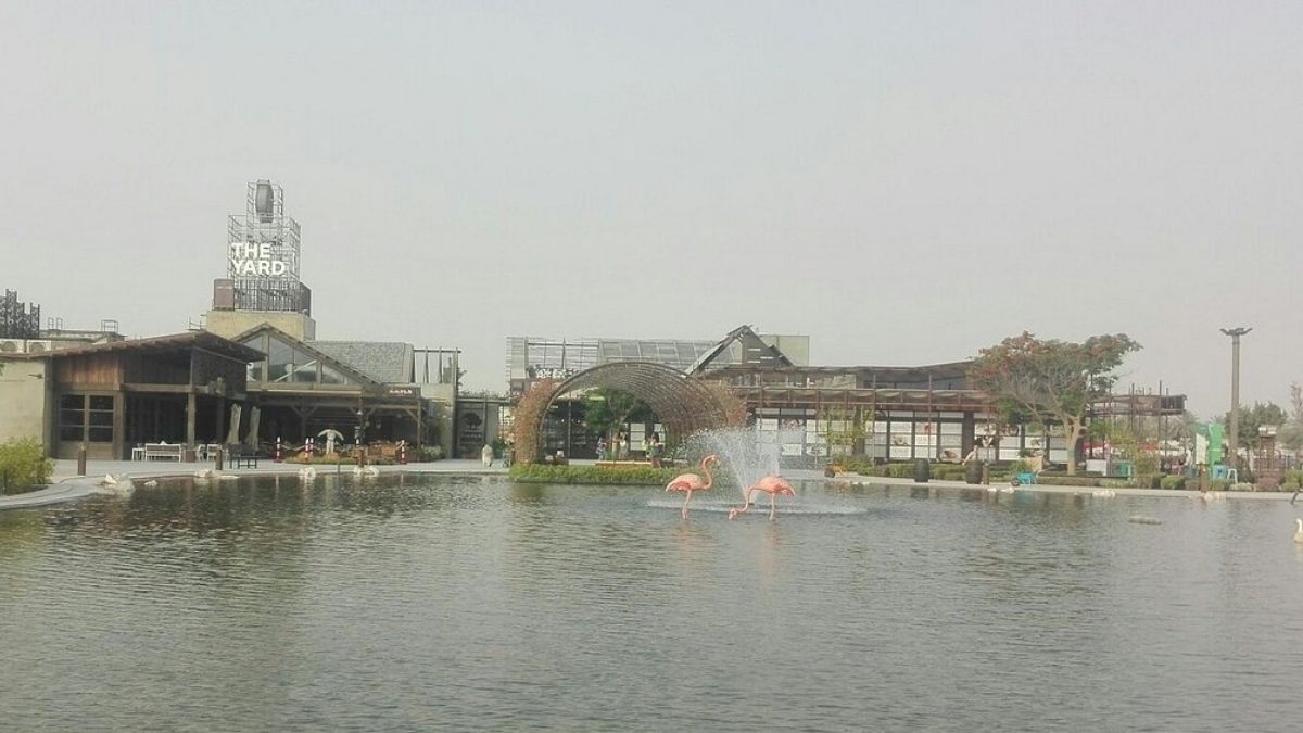 Best Restaurants with Outdoor Playgrounds