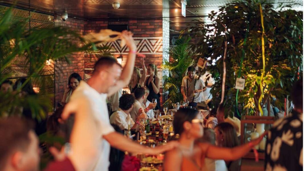 Above Eleven Yunza-11 Brunch