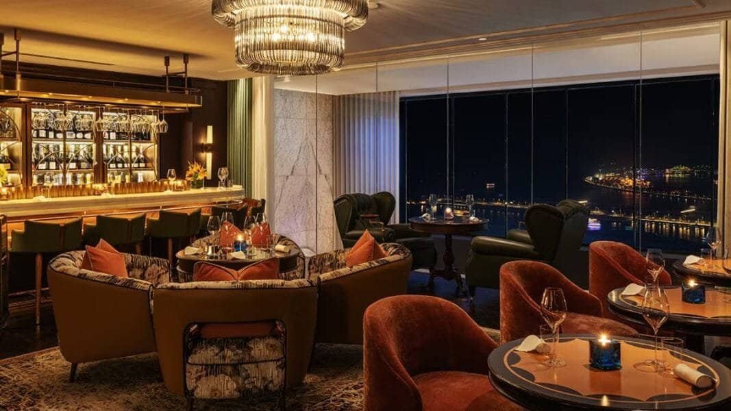 Row on 45 Dubai