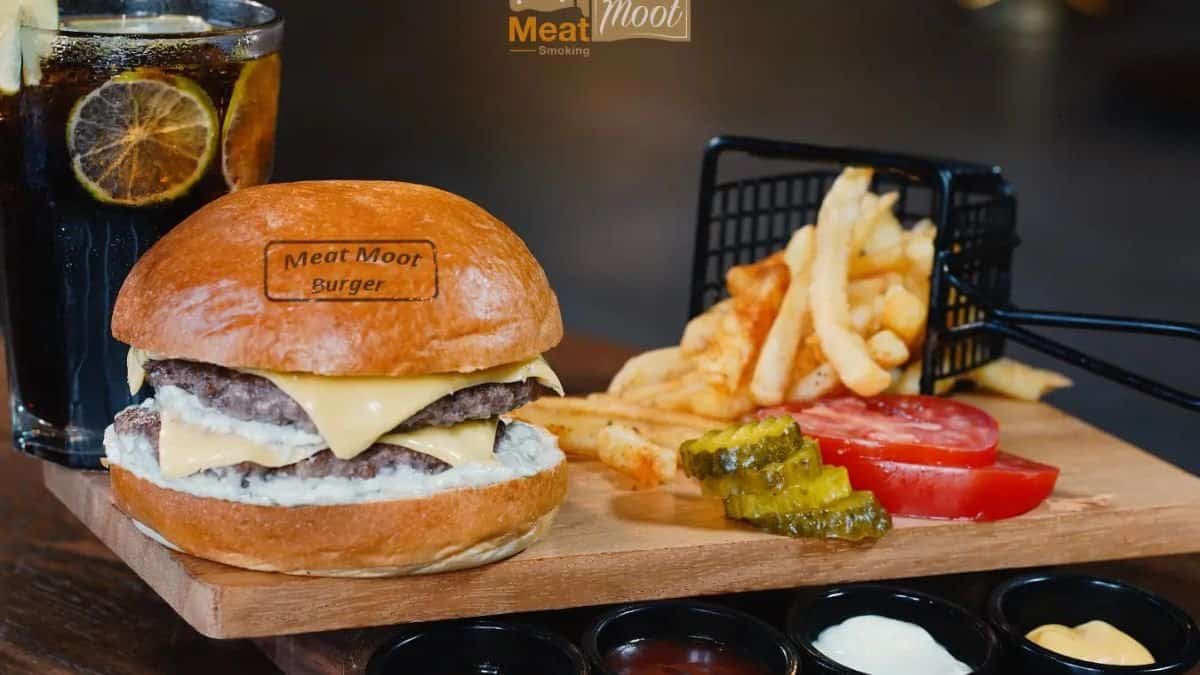 Meat Moot JBR and Last Exit Double Urge Burger