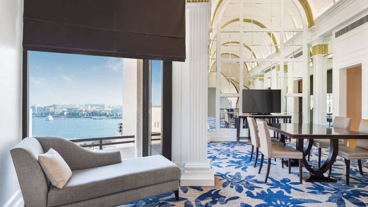 Radisson Blu Hotel Dubai Deira Creek staycation