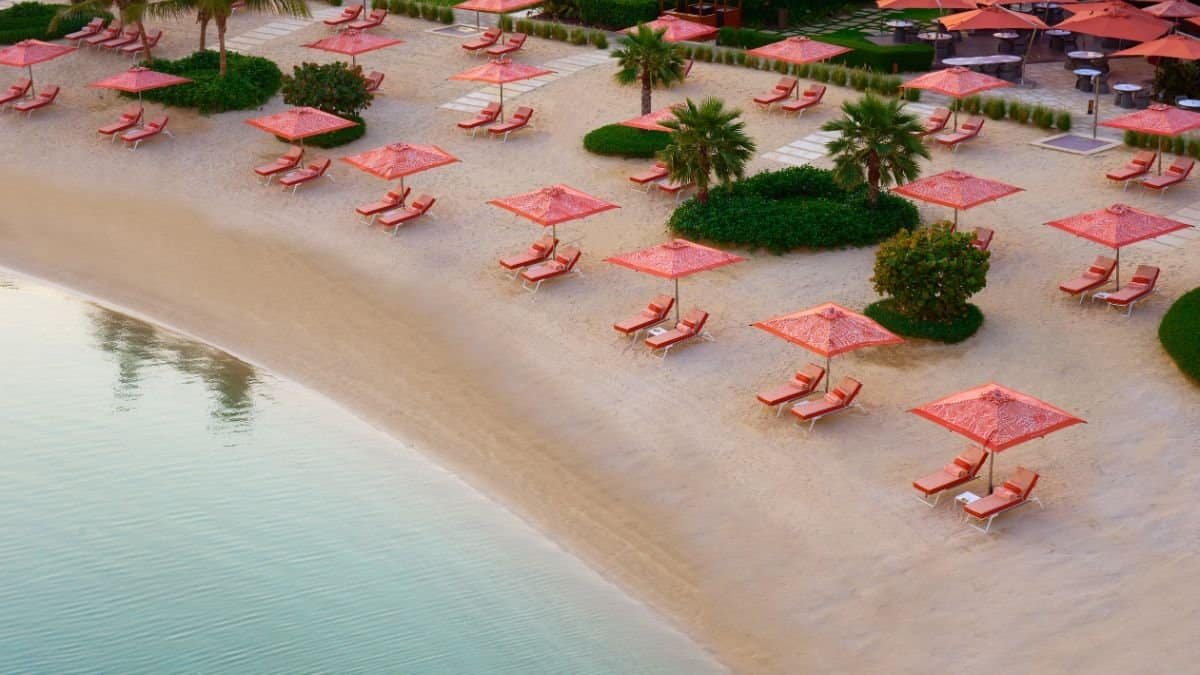 Serpenti Beach Club at Bvlgari Resort Dubai