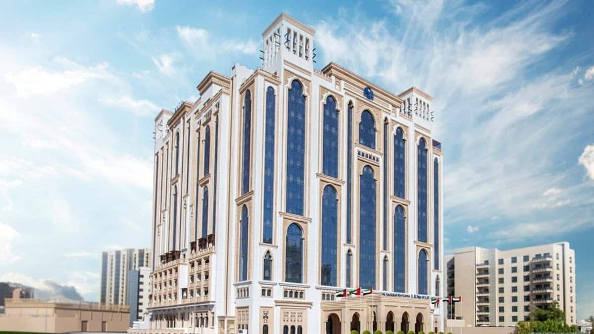 Al Jaddaf Rotana Suite Hotel Dubai best luxury hotel