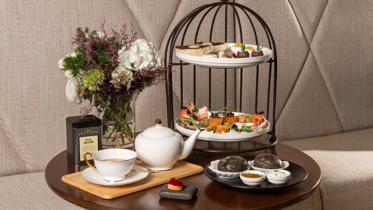 The tea room at Al Jaddaf Rotana Suite Hotel