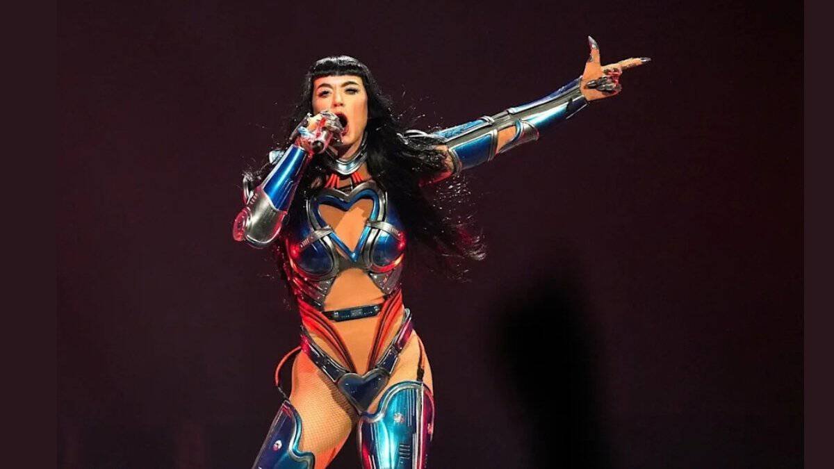 Katy perry is performing on NYE dubai at Atlantis The palm
