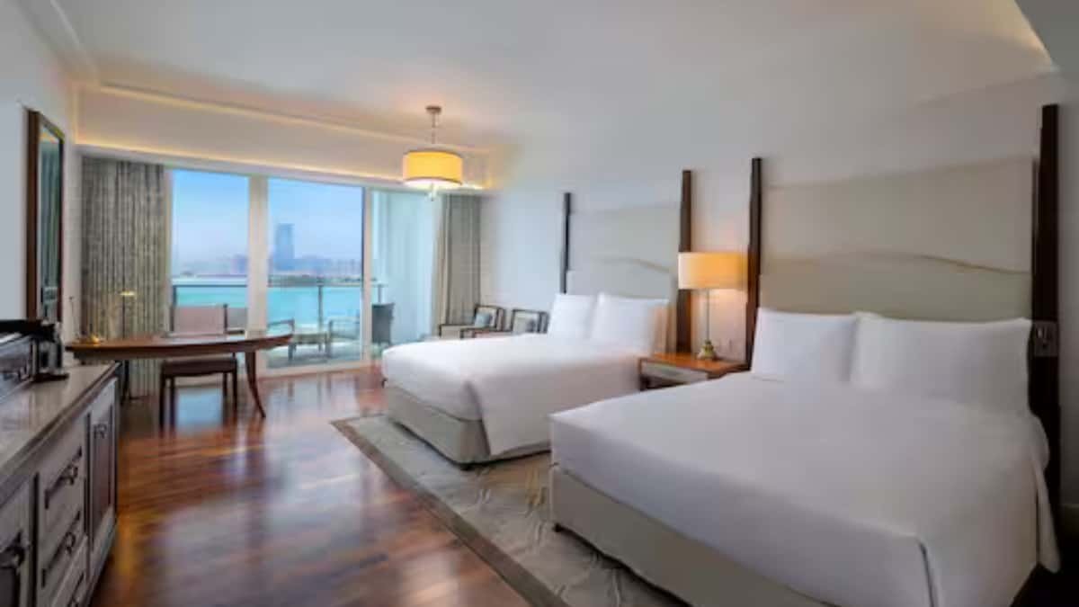 Waldorf Astoria Dubai Palm Jumeirah rooms and suits